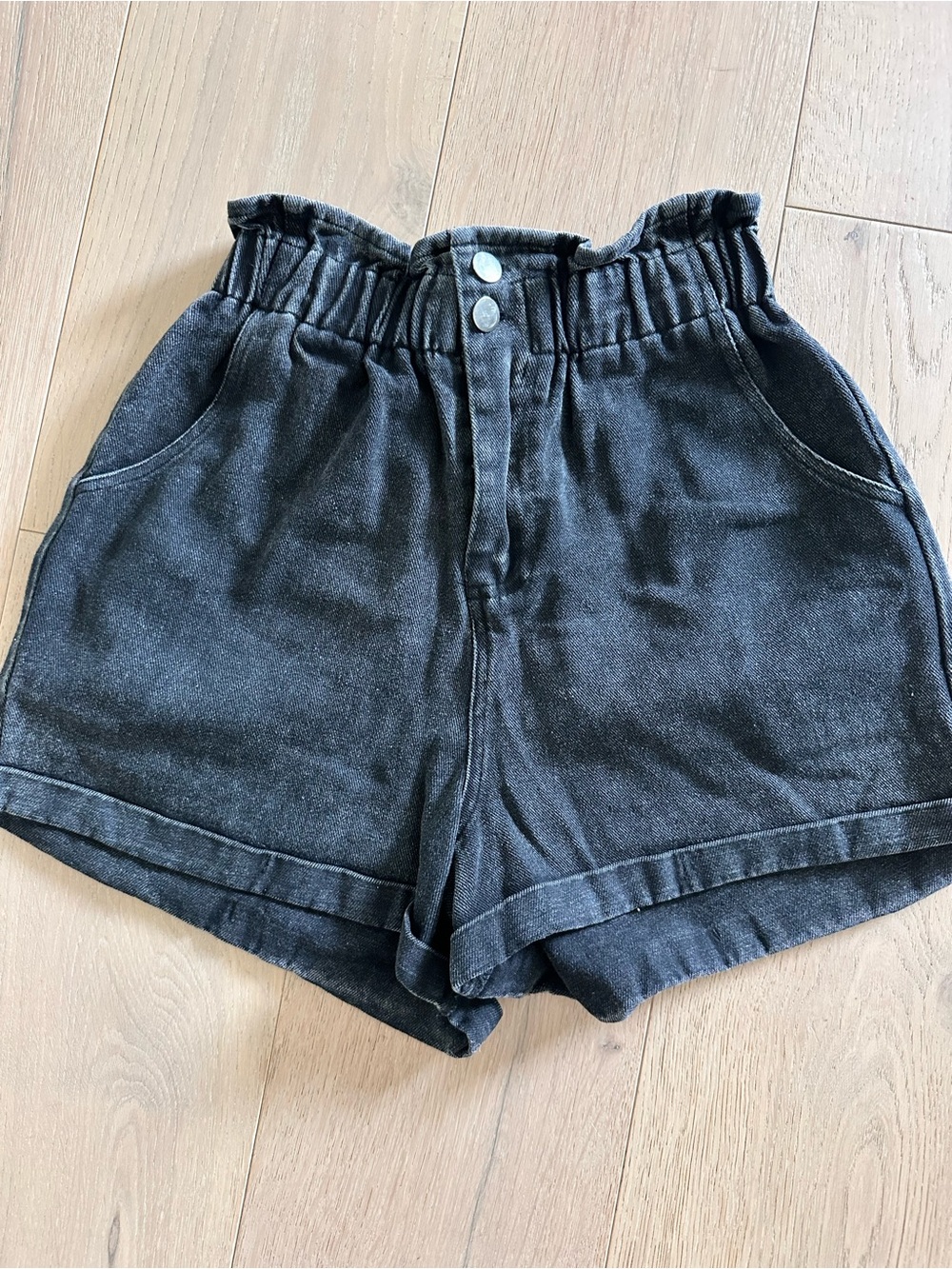 Black Denim High-waist Shorts - Picture 5 of 6